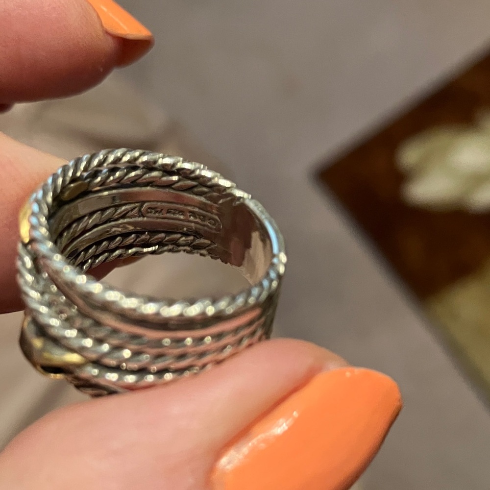 David Yurman Two-Tone Twisted Band Ring with SS and 18K gold accents - Picture 3 of 4